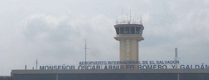 Gate 6 is one of Aeropuerto.