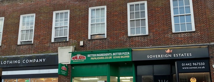 Papa John's Pizza is one of Orte, die Carl gefallen.