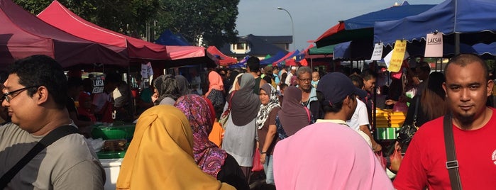 Pasar Ramadhan Taman Sri Andalas is one of Bazar Ramadhan.