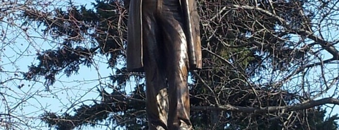 Abraham Lincoln Statue is one of Must-Visit Great Outdoors in Minneapolis.