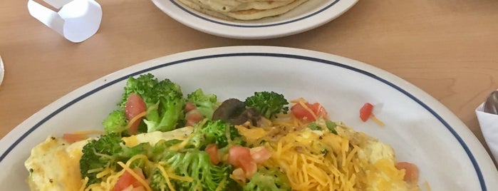 IHOP is one of Brunaさんのお気に入りスポット.