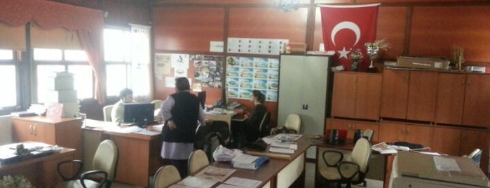 e-gençlik Derneği / Association is one of Orte, die Halil gefallen.