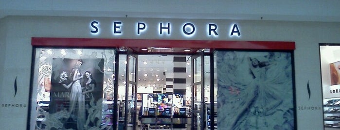 SEPHORA is one of Joannaさんのお気に入りスポット.