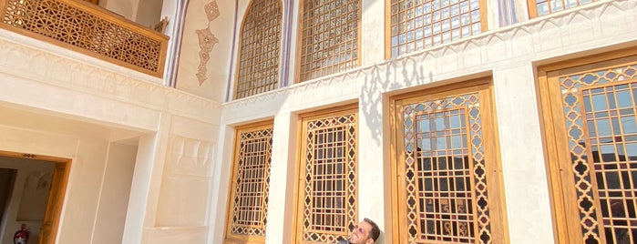هتل مهينستان راهب is one of สถานที่ที่บันทึกไว้ของ Mohsen.
