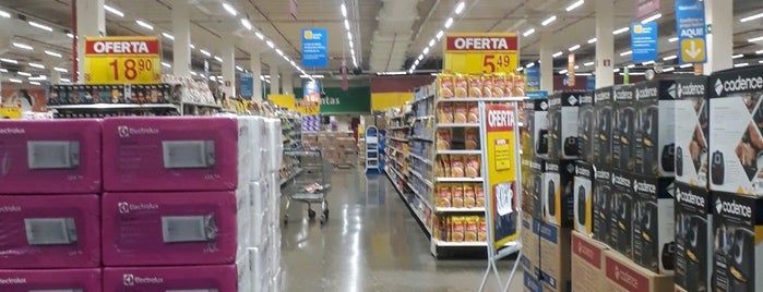 Walmart is one of Empresas de Uberlândia.