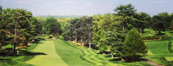 Washington Golf and Country Club is one of Lugares favoritos de mike.