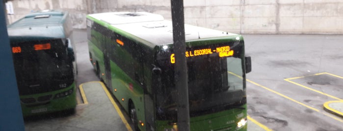 Estacion de Autobuses de San Lorenzo de El Escorial is one of สถานที่ที่ Vanessa ถูกใจ.