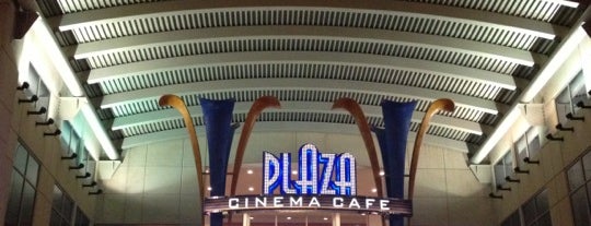 Cobb Plaza Cinema Café 12 is one of Locais curtidos por Pablo.