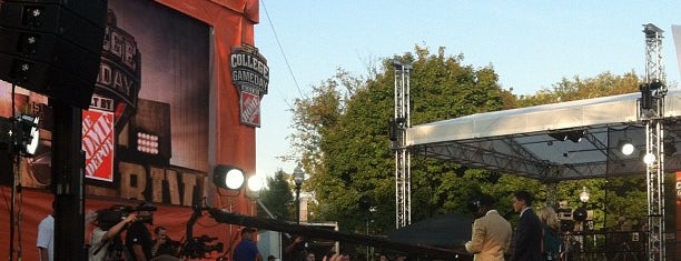 ESPN College GameDay is one of Cool friend check ins.