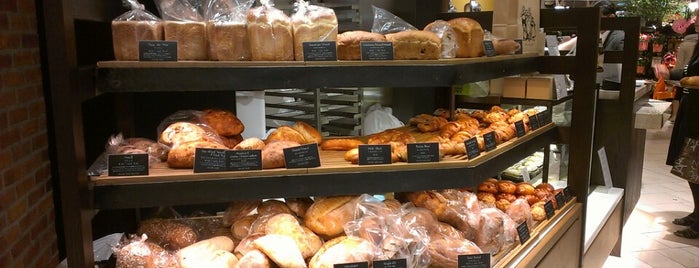 breadworks is one of Raheemさんの保存済みスポット.