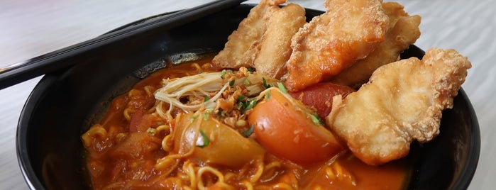 Habee's Kitchen 哈吡食馆 is one of Must Eat.