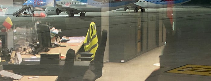 Brussels Airport Company is one of 👓 Ze : понравившиеся места.