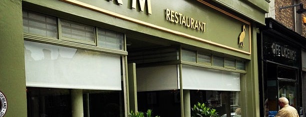 Farm Restaurant is one of Posti che sono piaciuti a Nour.