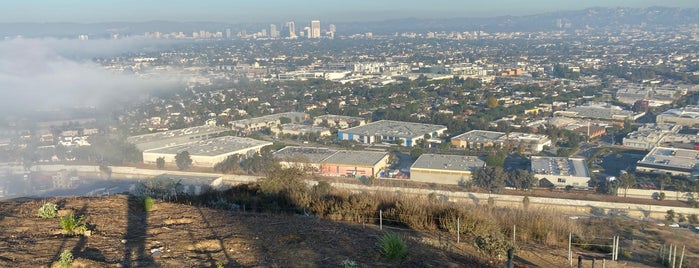Culver City Stairs is one of The Neighborhood.
