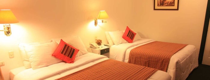 Hotel Hacienda Puno is one of Posti che sono piaciuti a Pelin.