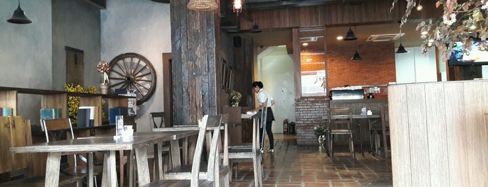 Chef's Bakery is one of The 15 Best Places for Iced Coffee in Jakarta.