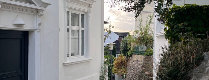 Blankenese is one of Must See.