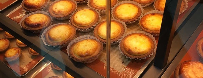 BAKE CHEESE TART is one of Sweets.
