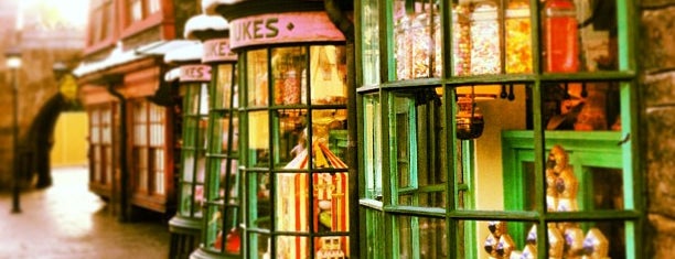 Honeydukes is one of Vallyri’s Liked Places.