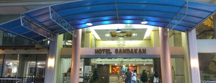 Hotel Sandakan is one of Lugares favoritos de Angie.