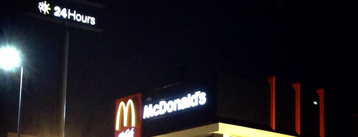 McDonald's & McCafé is one of Lieux qui ont plu à IG @antskong.