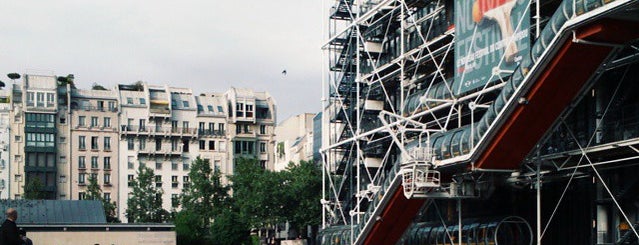 ポンピドゥセンター - 国立近代美術館 is one of 建築マップ　ヨーロッパ.