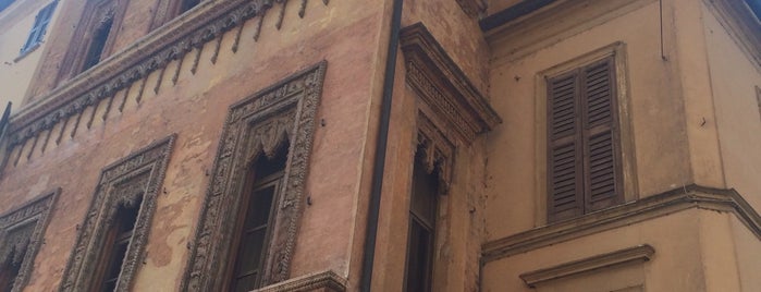 Casa Del Mercante is one of Mantova.