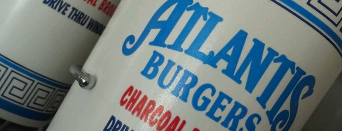 Atlantis Burgers is one of สถานที่ที่บันทึกไว้ของ Kaley.
