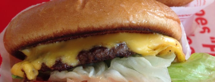 In-N-Out Burger is one of Bay Area Noms.