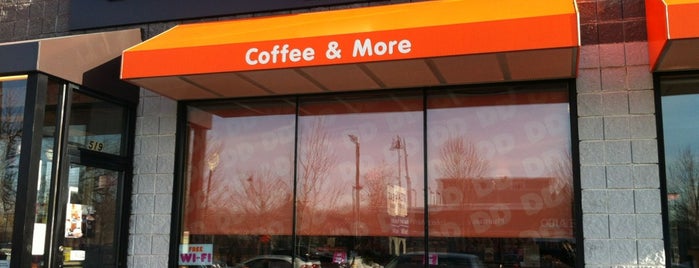Dunkin' is one of Lugares guardados de Amber.