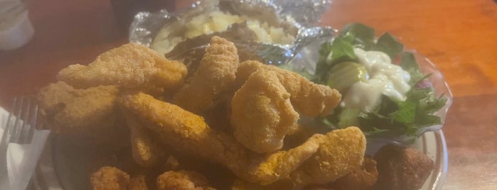 Catfish Corner is one of Food.