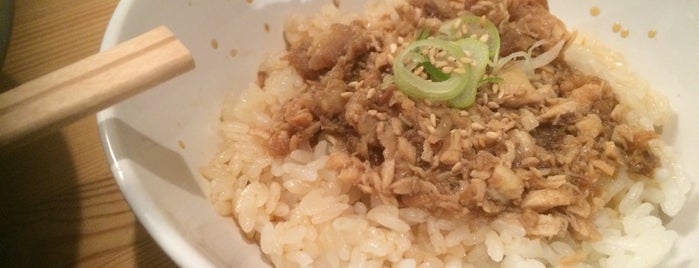 牛骨らーめん ほうき屋 is one of 良く行く食い物屋.