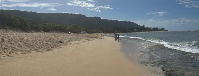Mokuleia Beach is one of Oahu.