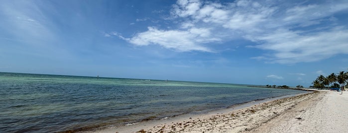 Smathers Beach is one of Road Trip: Key West.