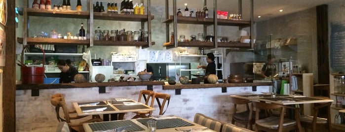 Ashley's by LivingFood is one of Kuala Lumpur.