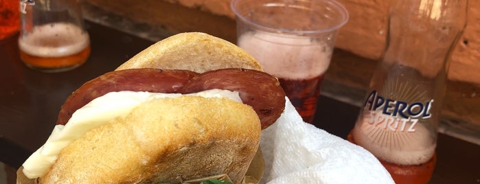 Panino Divino is one of Isabelaさんのお気に入りスポット.