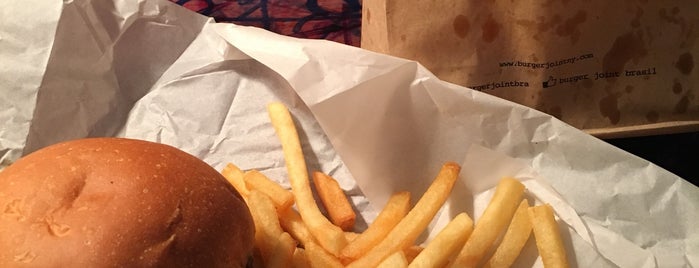 Burger Joint is one of Orte, die Isabela gefallen.