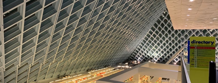 L10 Reading Room @ Seattle Public Library is one of Seattle.