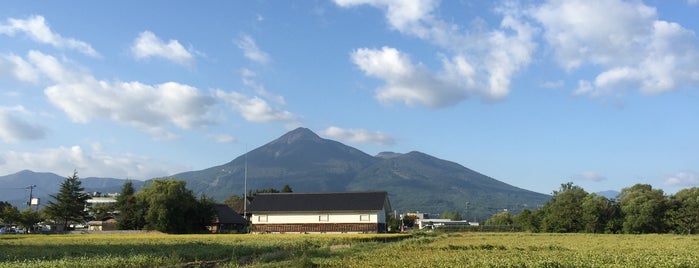 Mt. Bandai is one of mountains climbed.