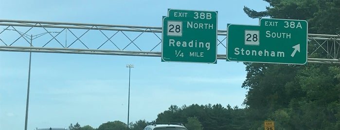 I-93 / I-95 / MA-128 is one of Routes.