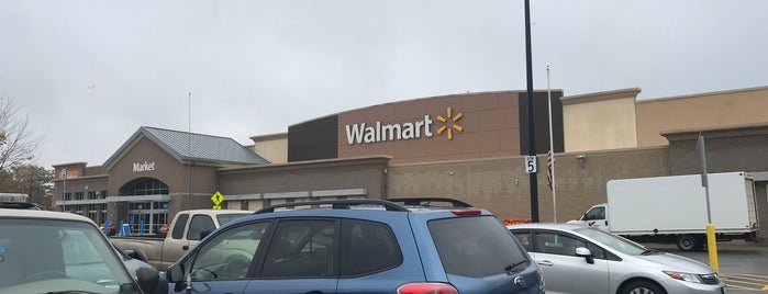 Walmart Supercenter is one of Roadtrip!!.