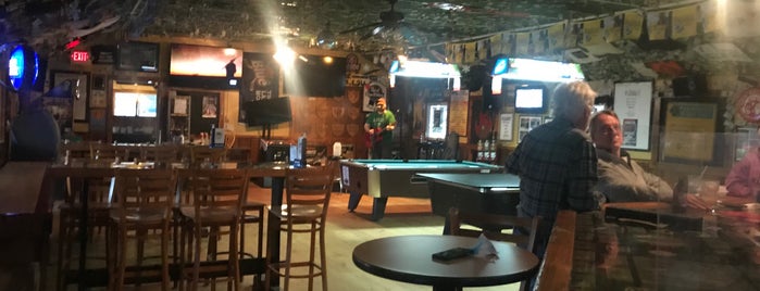 Mogul's Sports Pub is one of Brandon : понравившиеся места.
