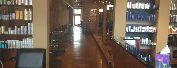 Salon Denver is one of สถานที่ที่ Usaj ถูกใจ.