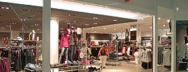 H&M is one of Einkaufszentrum Glatt.