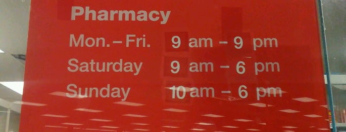 CVS pharmacy is one of Orte, die Mary gefallen.