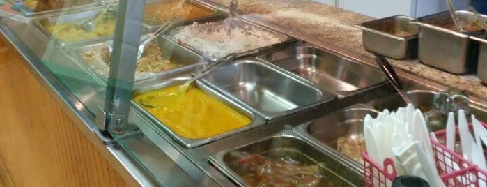 De Hot Pot Roti Shop is one of USA NYC BK Crown Heights.