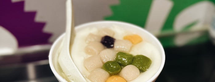Dream Tofa is one of HK eats.