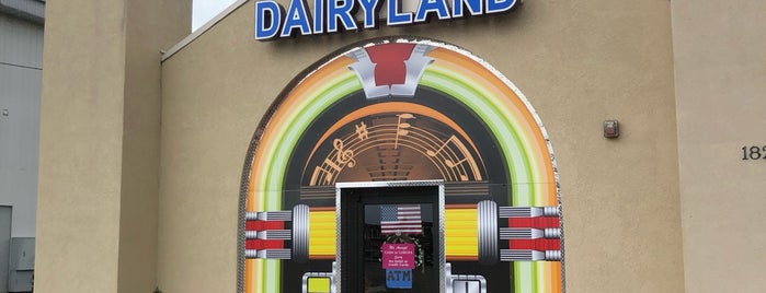 Billy Bob's Dairyland is one of สถานที่ที่บันทึกไว้ของ Lizzie.
