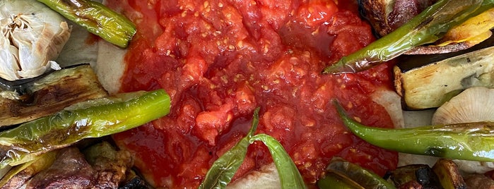 Mollaoğlu Tokat Kebabı is one of Anadolu'nun denenmesi gereken en özel lezzetleri.