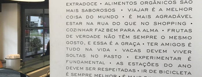 Frida & Mina is one of Vinicius 님이 좋아한 장소.